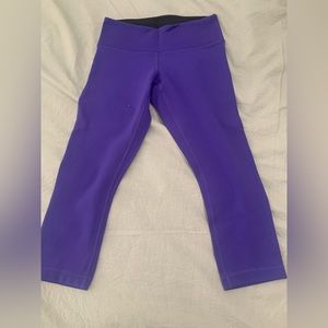 Size 6 Lululemon crop leggings
